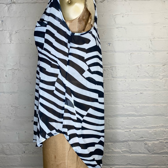 Zebra Top - large - Picture 3 of 4